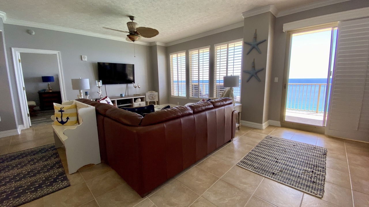 Photo of Livingroom in Thomas Drive