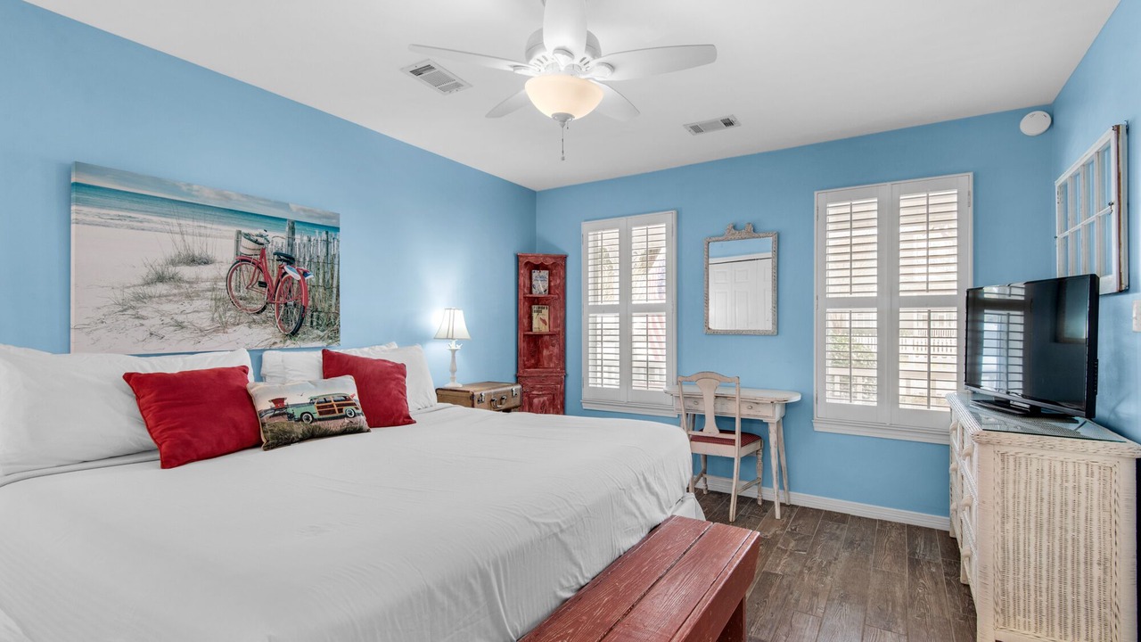 Photo of Bedroom in Clipper Cove