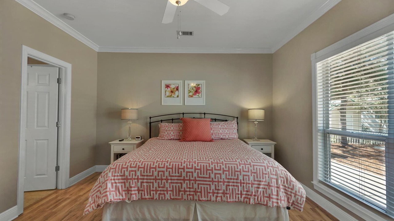 Photo of Bedroom in Clipper Cove
