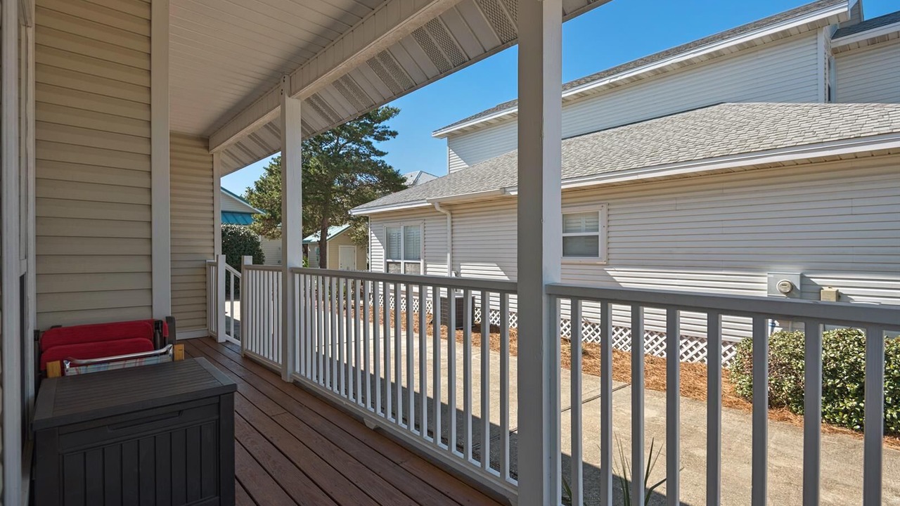 Photo of Patio Balcony in Clipper Cove