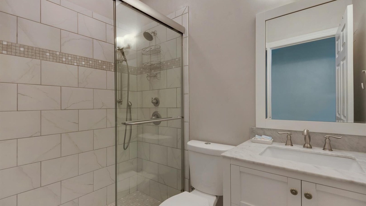 Photo of Bathroom in Clipper Cove