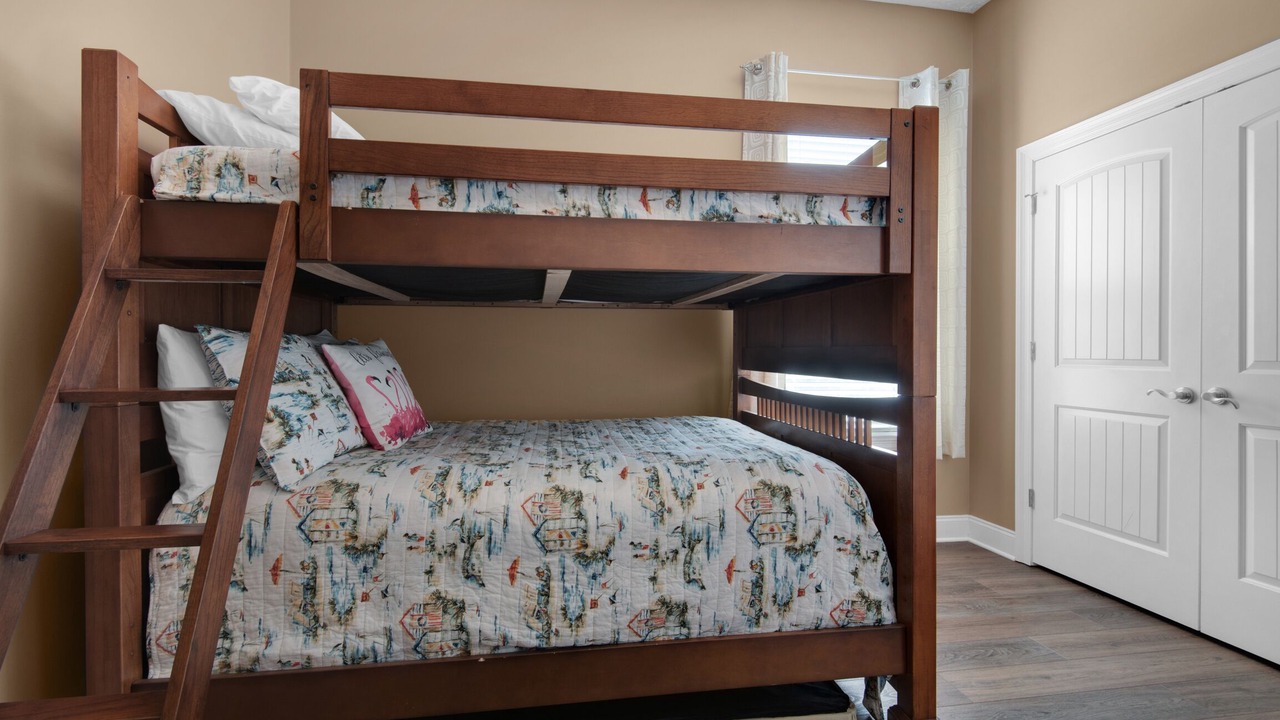Photo of Bedroom in Bahama Beach