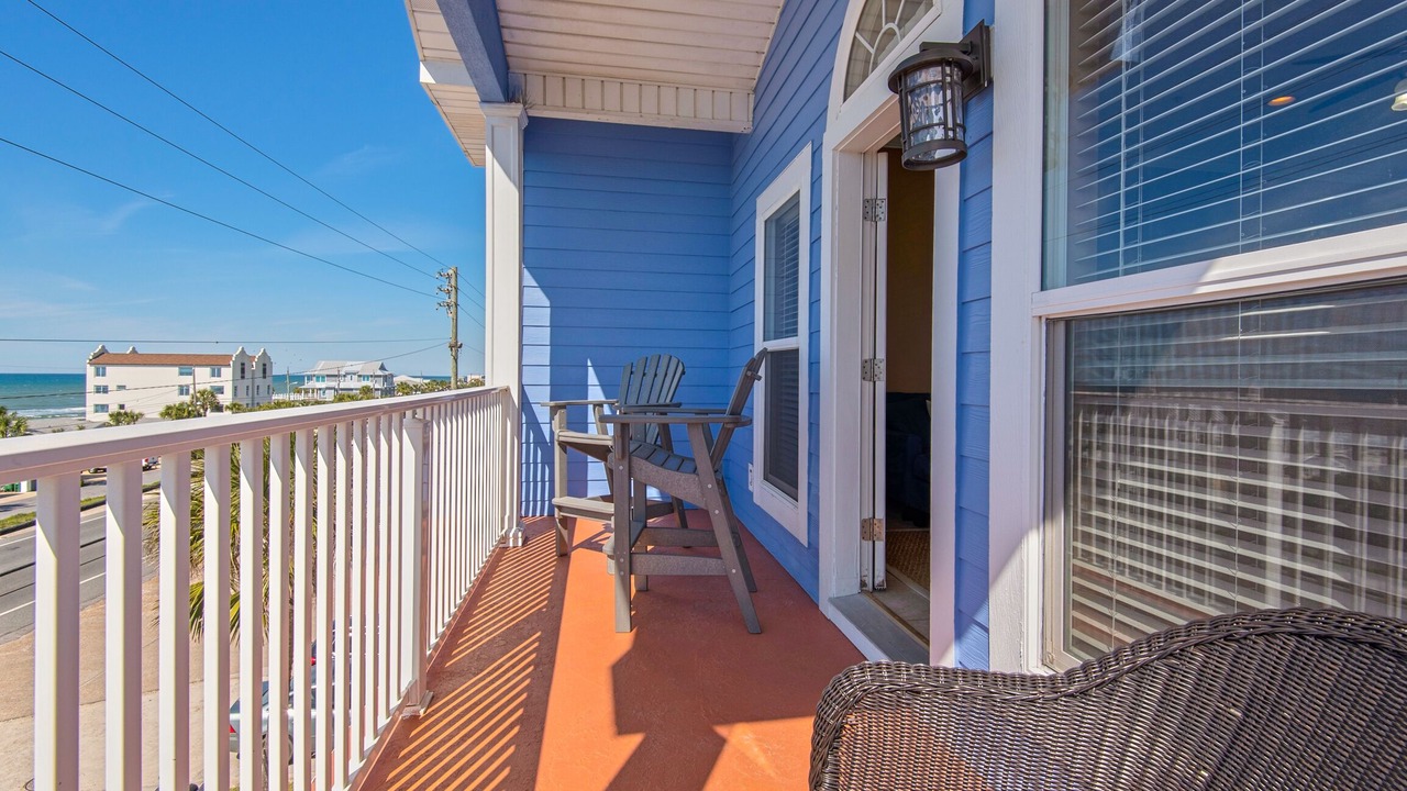 Photo of Patio Balcony in Bahama Beach