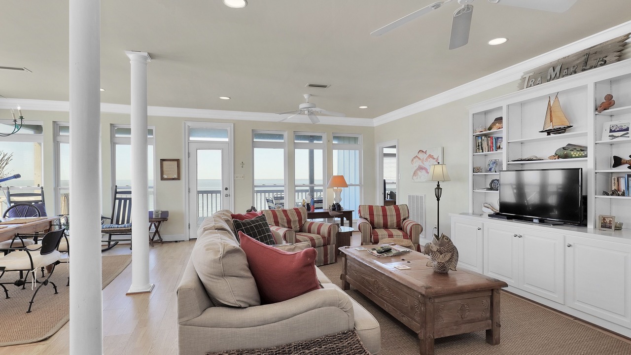 Photo of Bedroom in Silver Cay