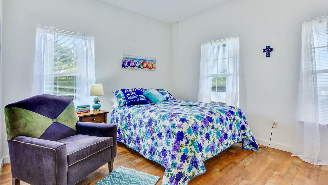 Photo of Bedroom in Waveland