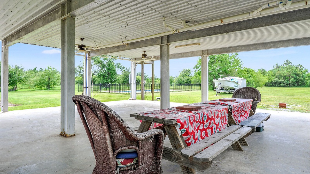 Photo of Outdoor in Waveland