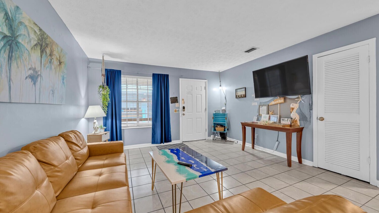 Photo of Livingroom in Gulf Lagoon Beach