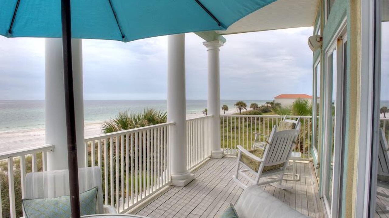 Photo of Patio Balcony in Kiska Beach