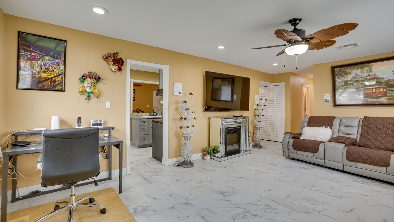 Photo of Livingroom in Kenner - Louis Armstrong International Airport