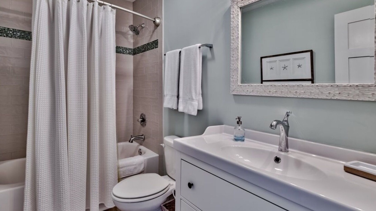Photo of Bathroom in Seacrest
