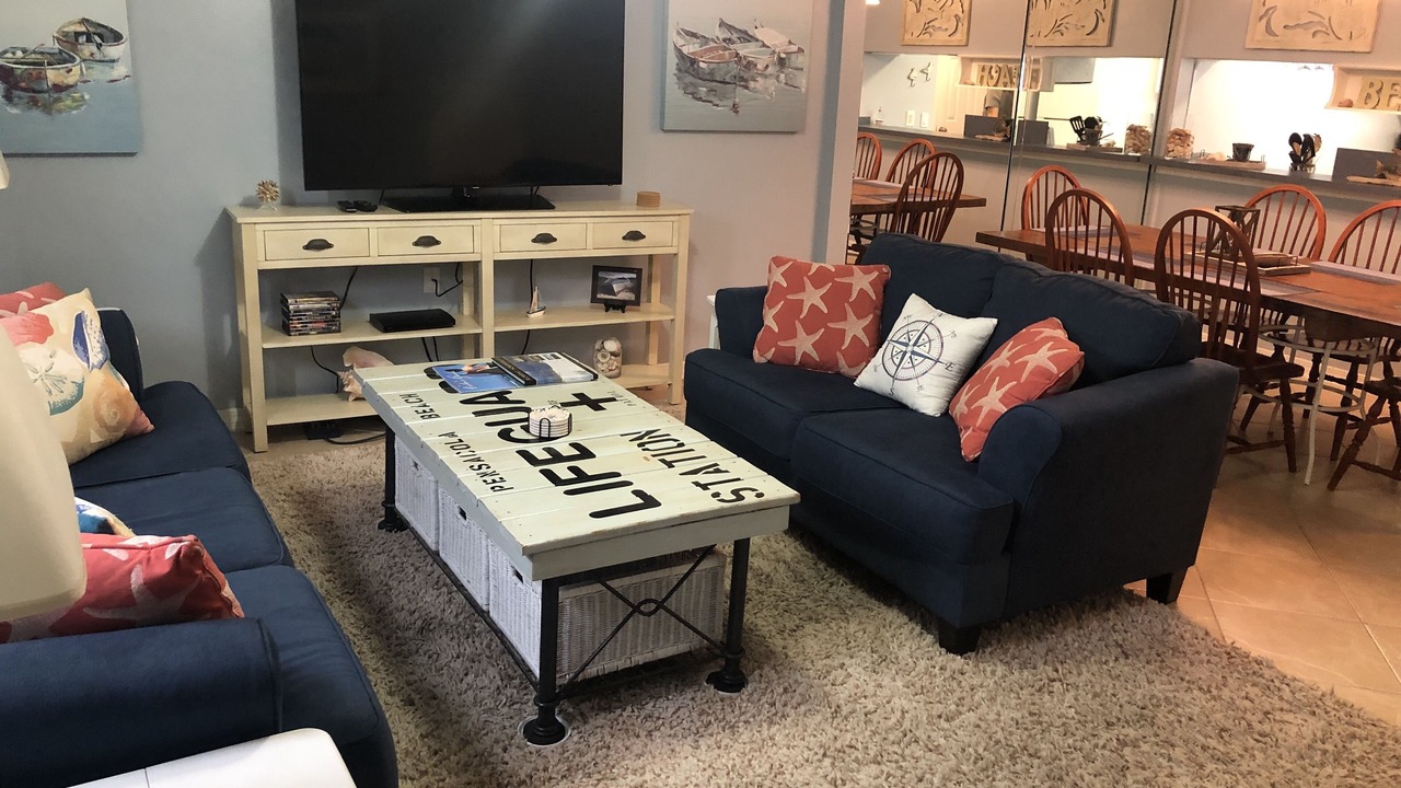 Photo of Livingroom in Sugar Beach