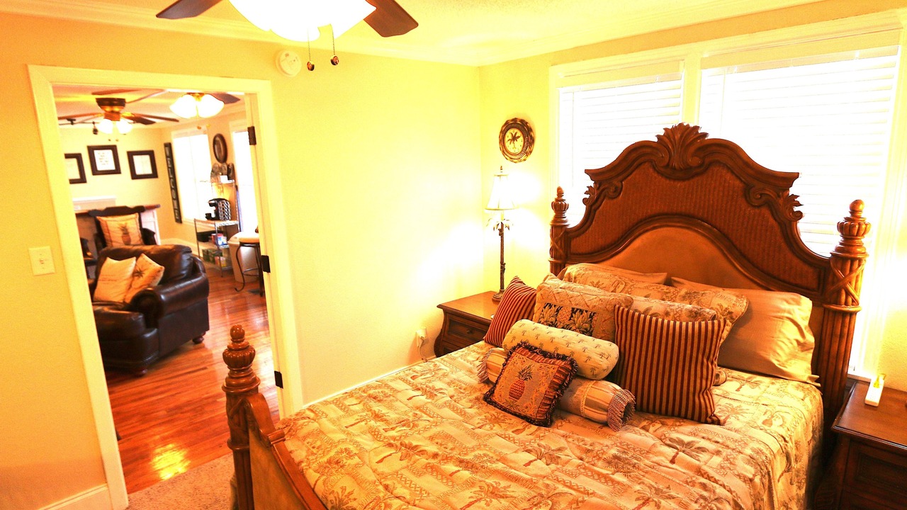 Photo of Bedroom in Downtown