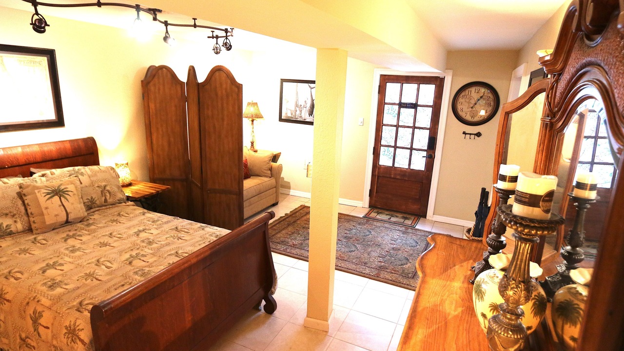 Photo of Bedroom in Downtown