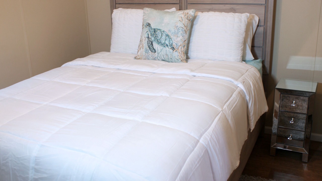 Photo of Bedroom in Eastpoint