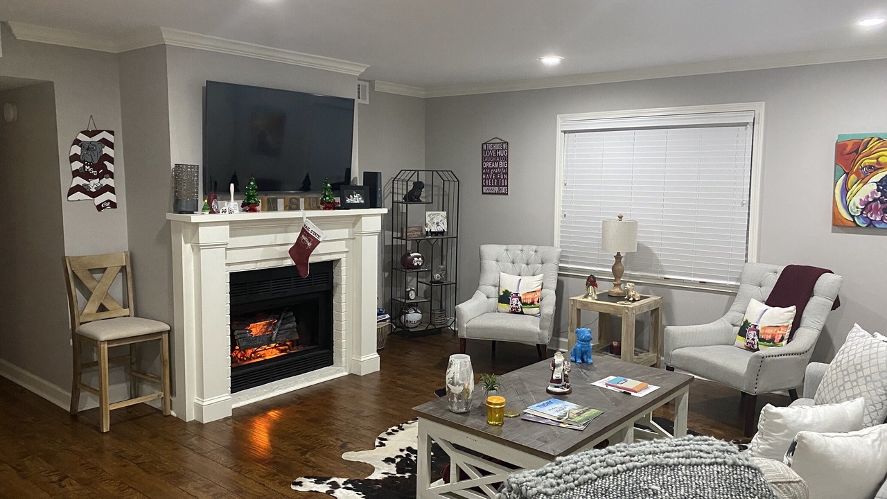 Photo of Livingroom in Starkville