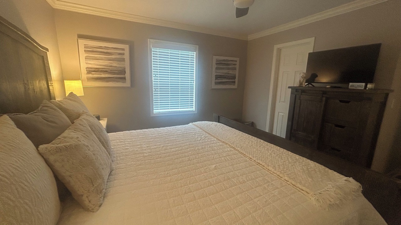 Photo of Bedroom in Starkville