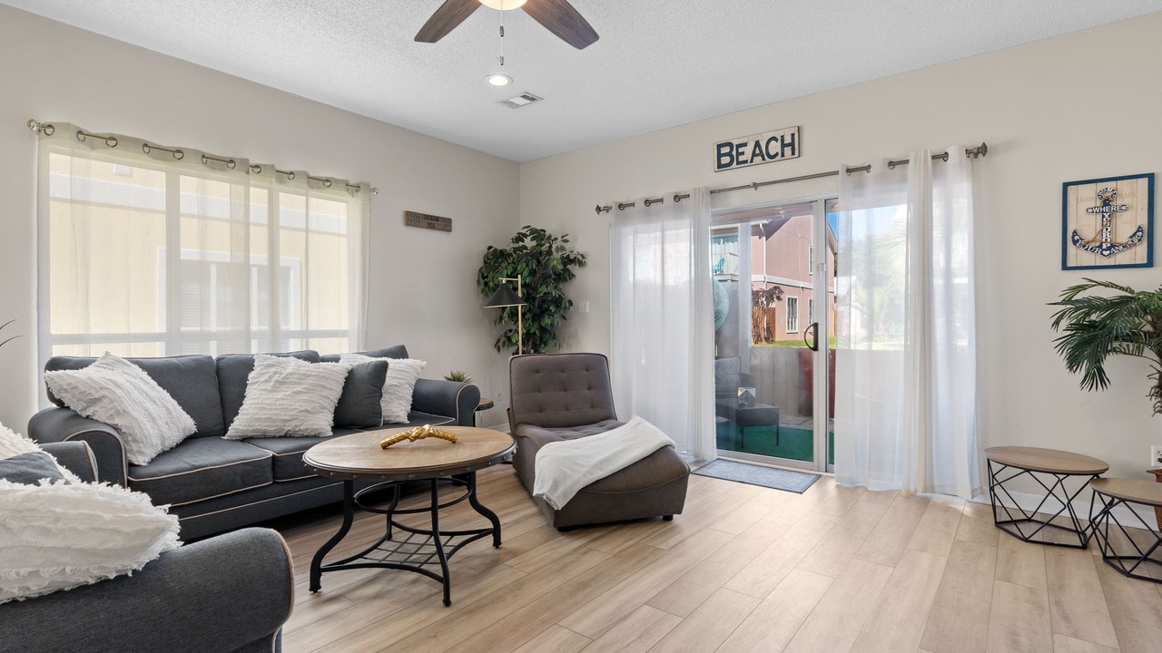 Photo of Livingroom in Miramar Beach