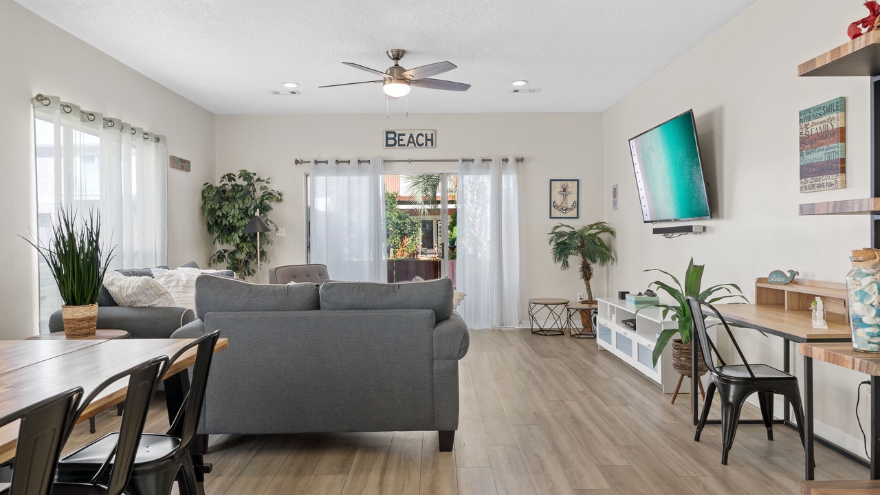 Photo of Livingroom in Miramar Beach