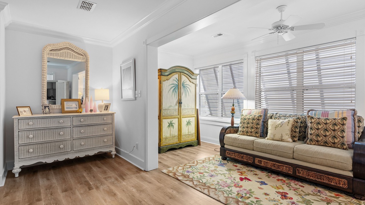 Photo of Bedroom in Crystal Shores