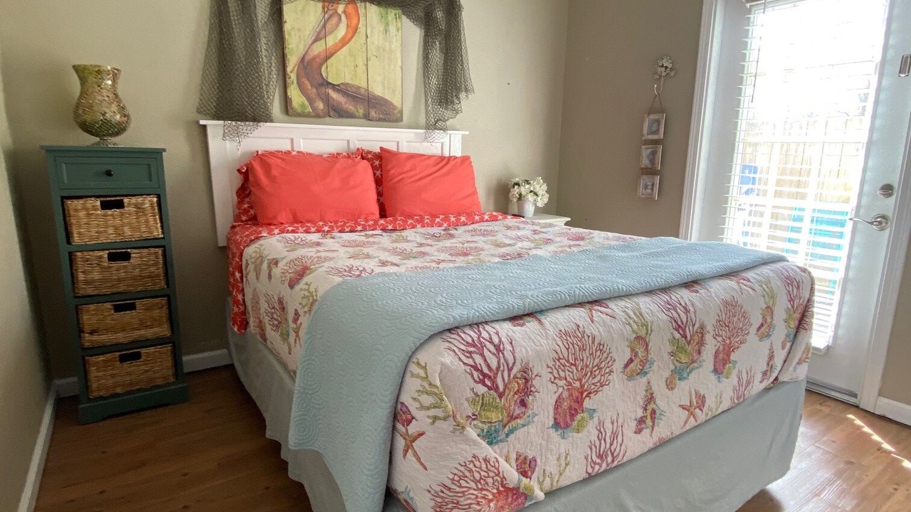 Photo of Bedroom in Gulfport