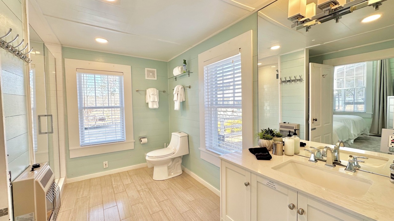 Photo of Bathroom in Cedar Bluff