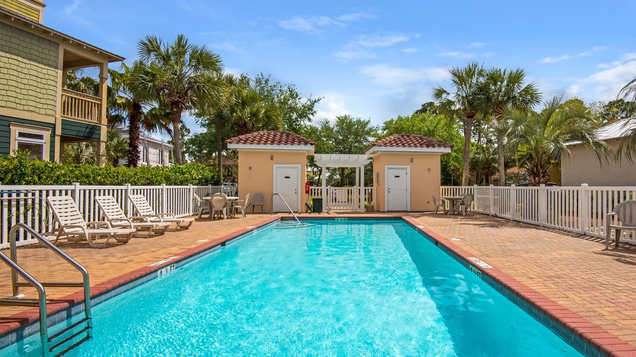 Photo of Outdoor in Emerald Waters Village