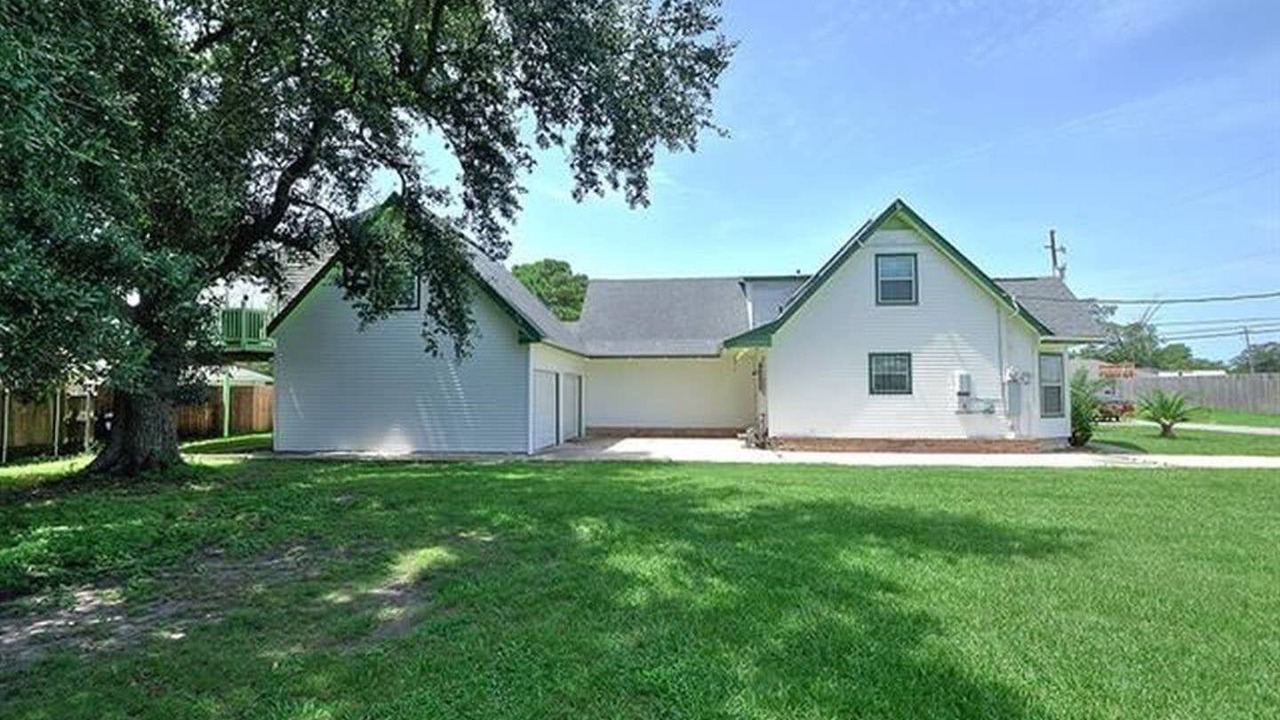 Photo of Outdoor in Little Woods