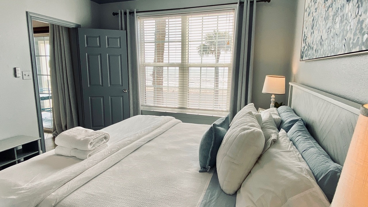 Photo of Bedroom in Galveston