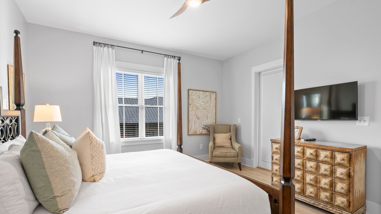 Photo of Bedroom in Santa Rosa Beach