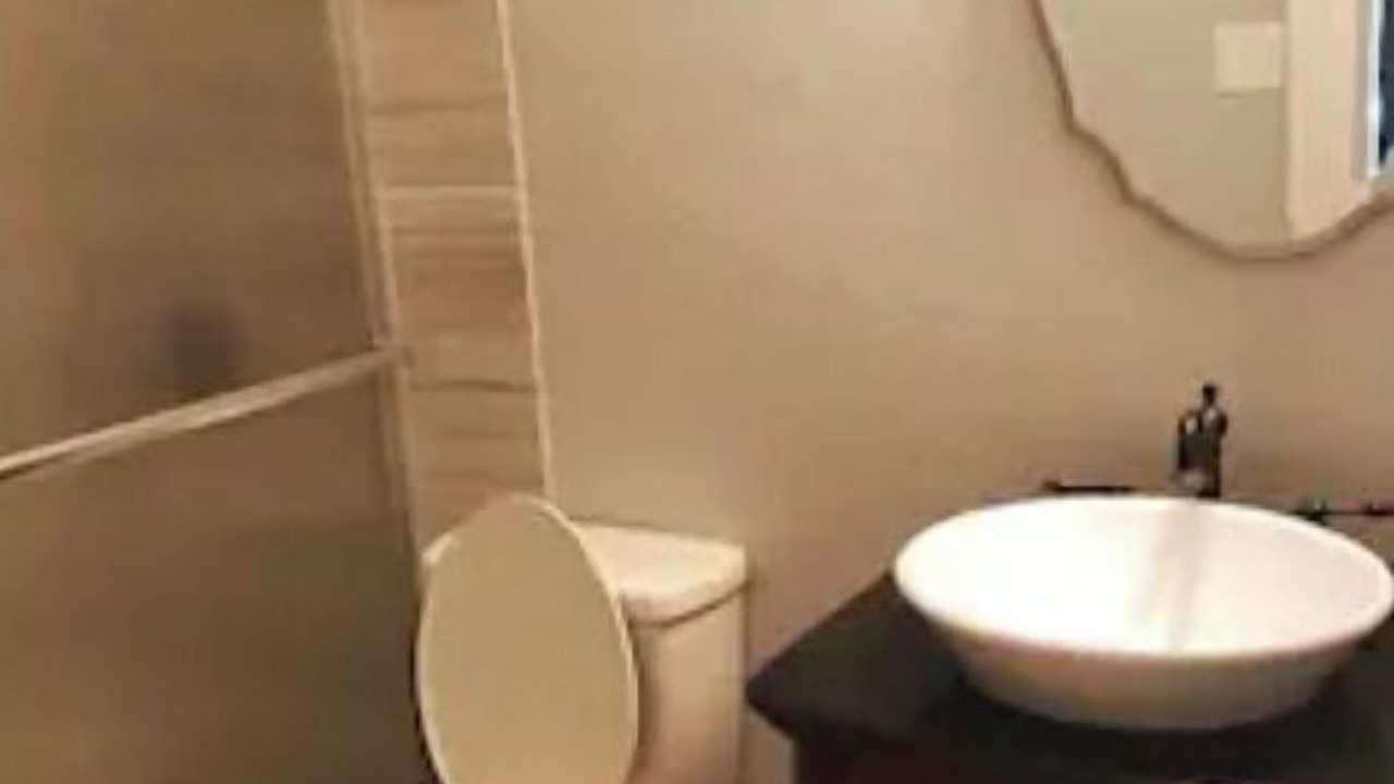 Photo of Bathroom in Lakeview  Jefferson County