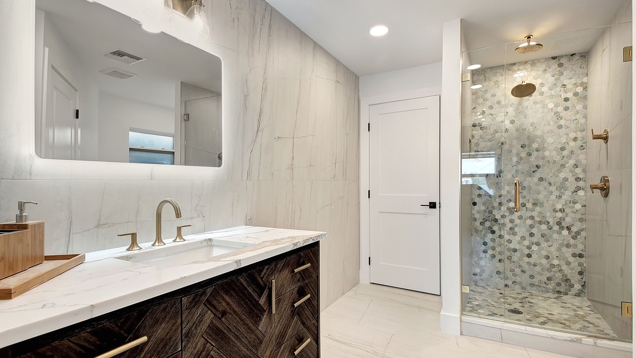 Photo of Bathroom in Isles of Capri