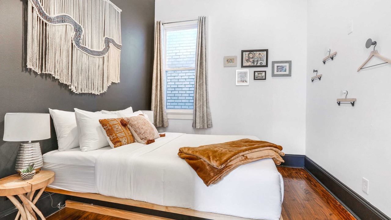 Photo of Bedroom in Tulane - Gravier