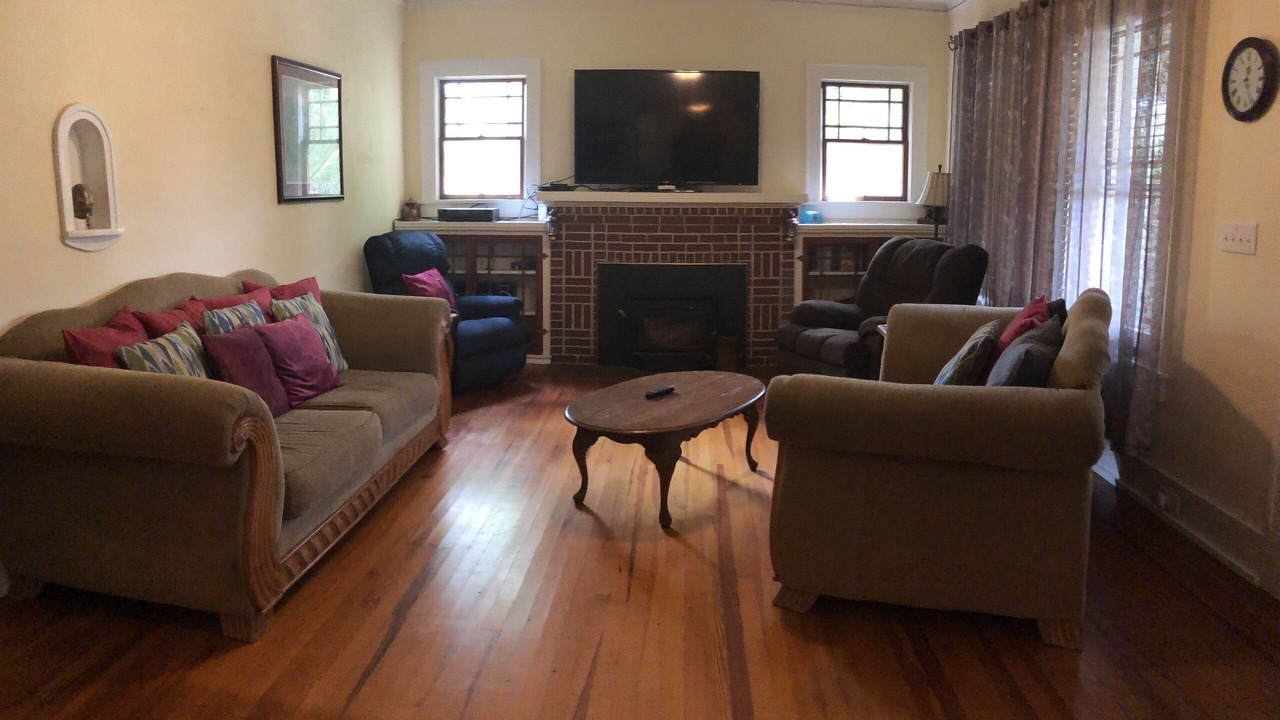 Photo of Livingroom in Chipley