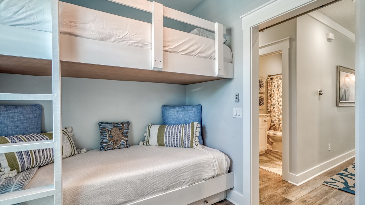 Photo of Bedroom in Laguna Beach