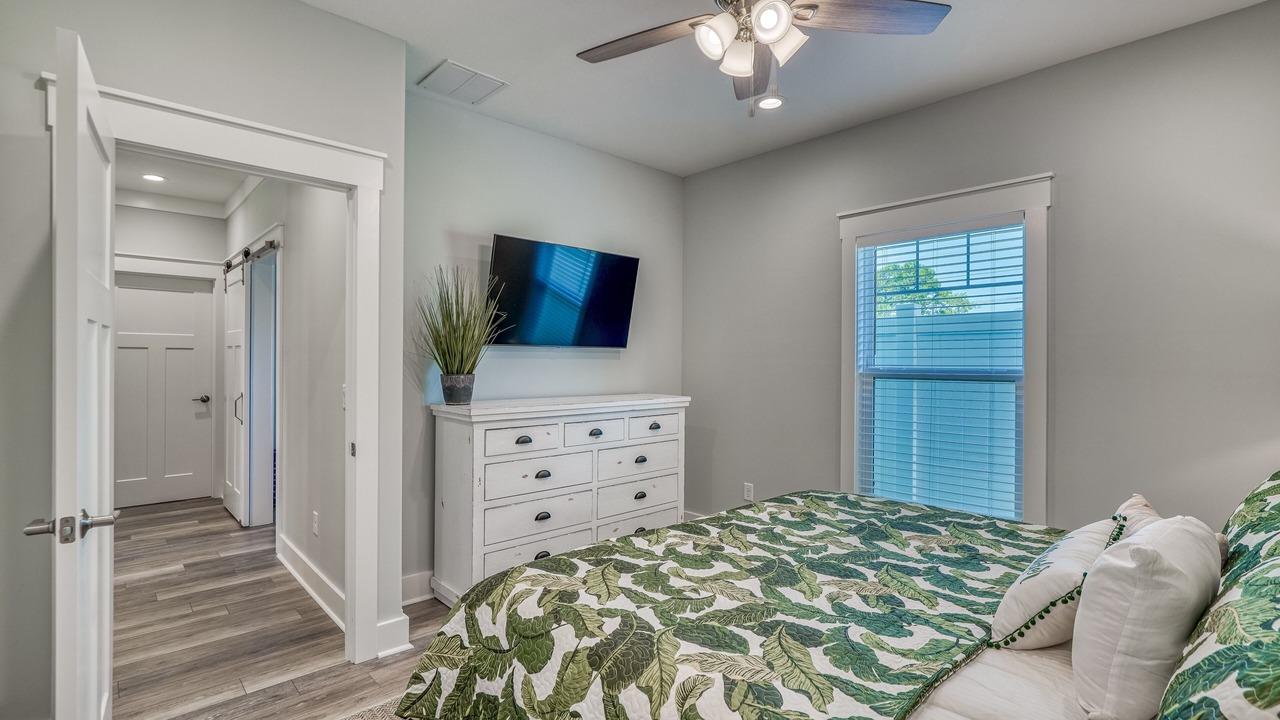 Photo of Bedroom in Laguna Beach