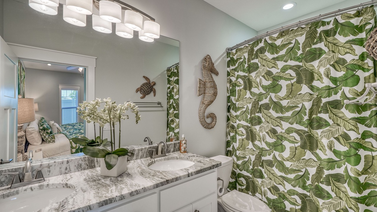 Photo of Bathroom in Laguna Beach