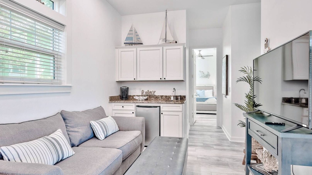 Photo of Livingroom in Dune Allen Beach