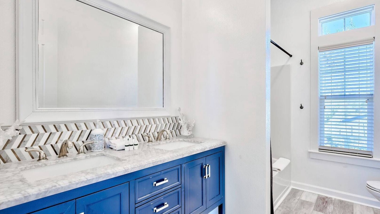Photo of Bathroom in Dune Allen Beach