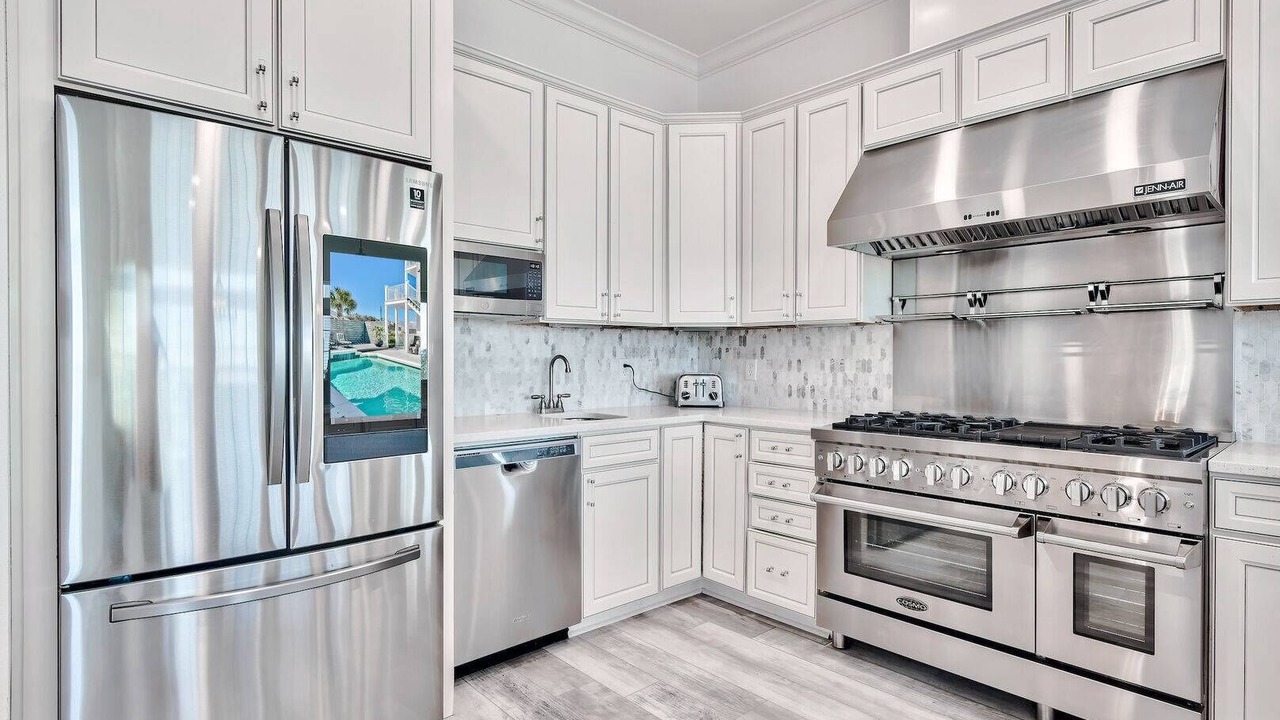 Photo of Kitchen in Dune Allen Beach