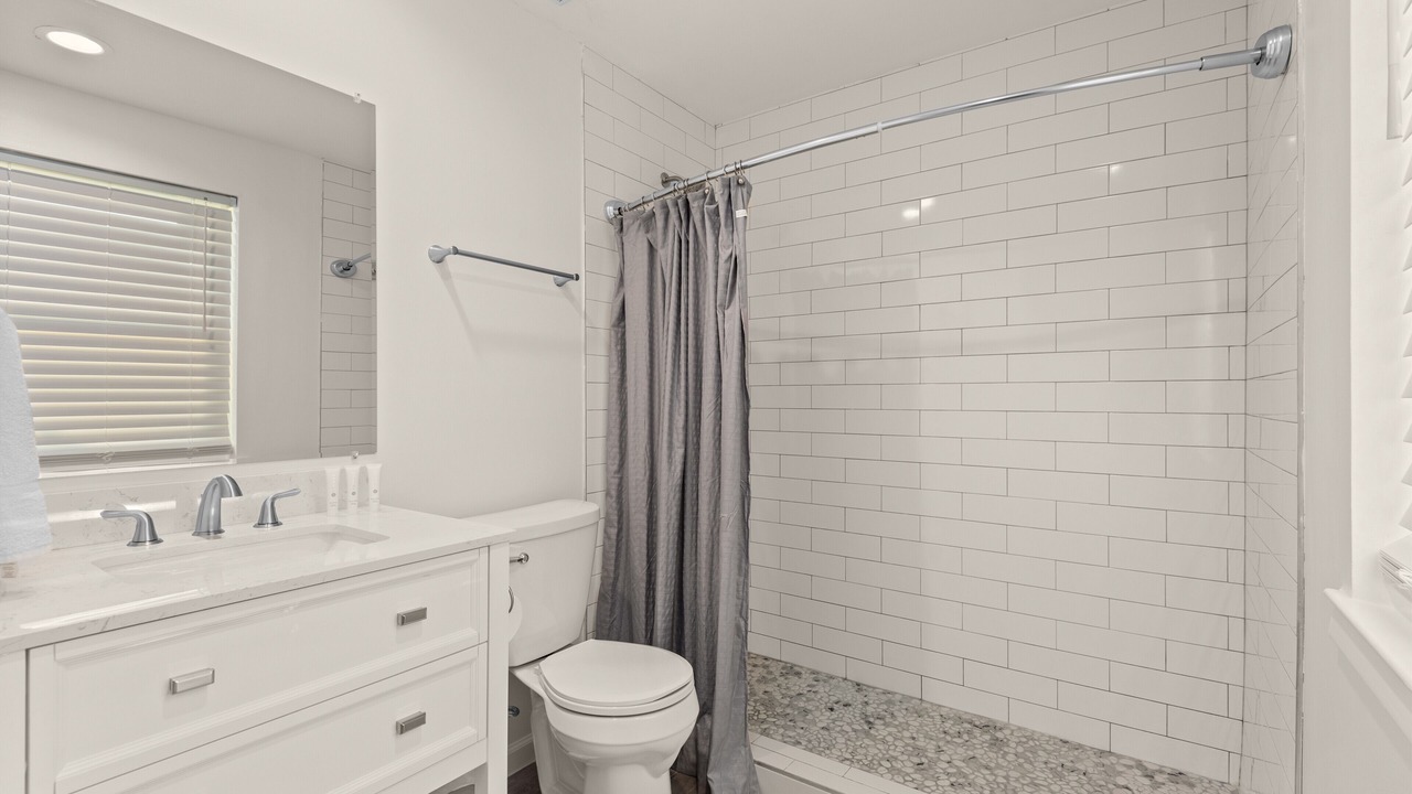 Photo of Bathroom in Laguna Beach