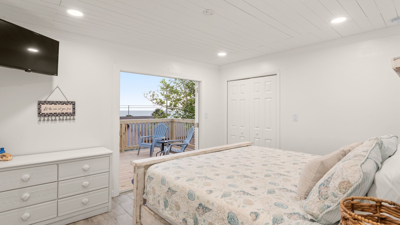 Photo of Bedroom in Laguna Beach