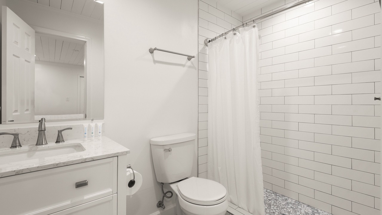 Photo of Bathroom in Laguna Beach