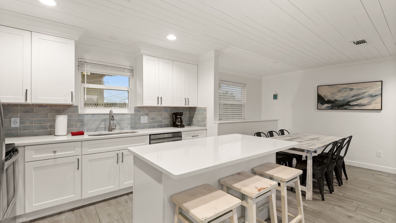 Photo of Kitchen in Laguna Beach