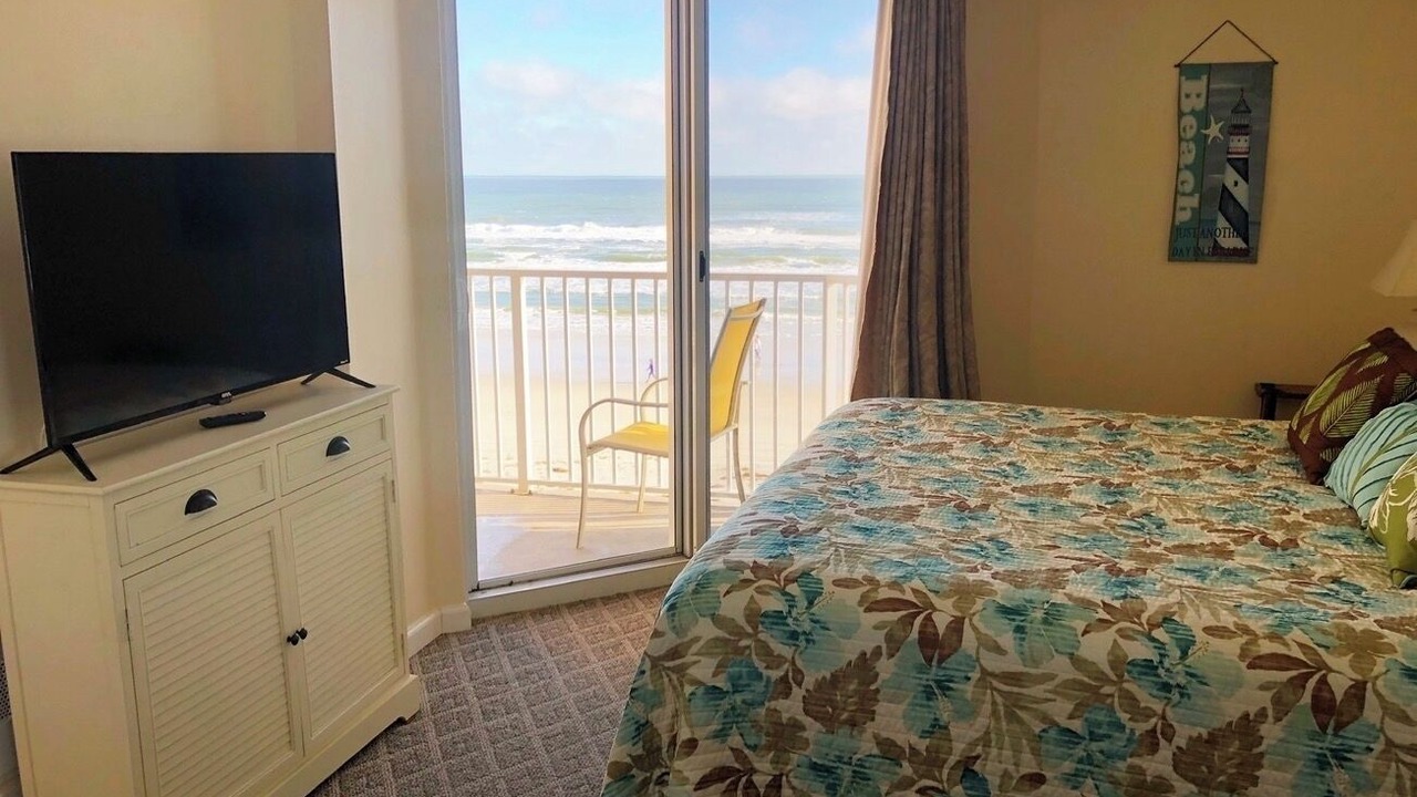 Photo of Bedroom in New Smyrna Beach