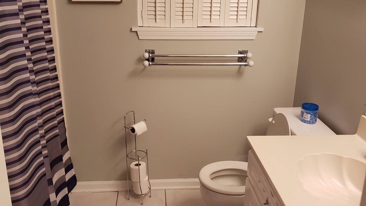 Photo of Bathroom in Lynn Haven