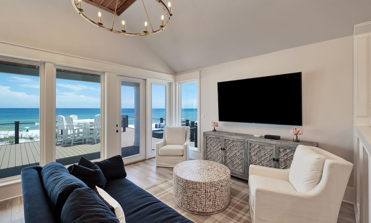 Photo of Livingroom in Miramar Beach