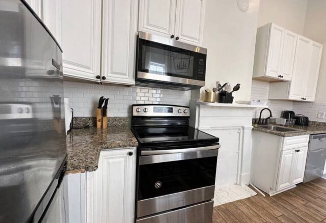 Photo of Kitchen in Mid-City