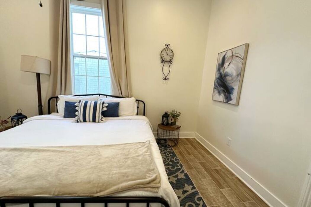 Photo of Bedroom in Mid-City