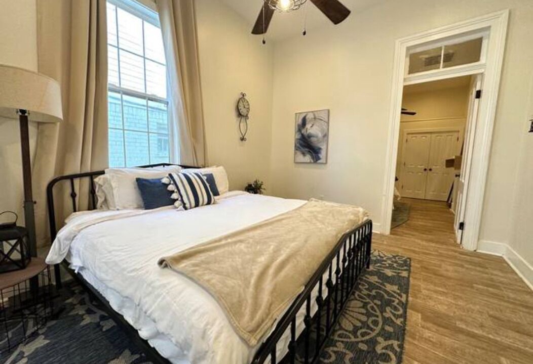Photo of Bedroom in Mid-City