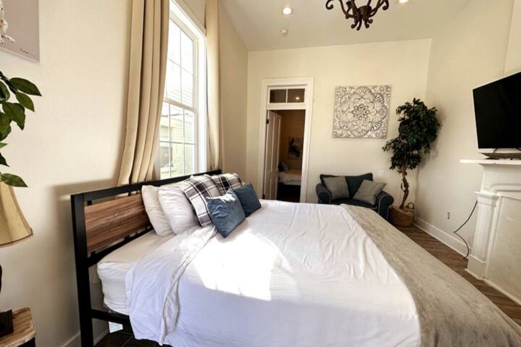Photo of Bedroom in Mid-City